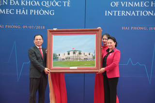Chủ tịch Quốc hội Nguyễn Thị Kim Ngân dự lễ khai trương BV Vinmec Hải Phòng