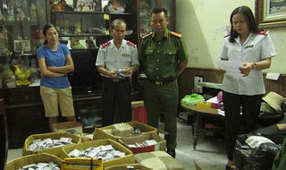 Phát hiện hơn 2.000 gói thuốc không rõ nguồn ở cơ sở chữa bệnh tiểu đường 'Bà Đại' 