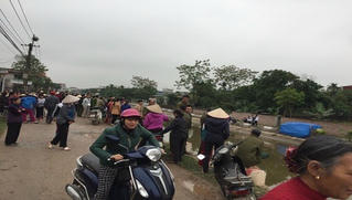 Phát hiện thi thể người phụ nữ nổi trên sông Đào