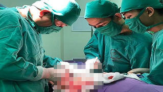 Bé gái 2 tuổi phải cắt bỏ thận sau nhiều lần đi tiểu buốt, tiểu rắt