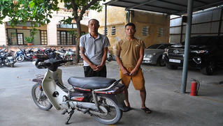 Công an Hải Dương bắt giữ hai đối tượng mang theo dao nhọn để cướp tài sản
