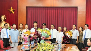 Hải Phòng: Thưởng “nóng” cho học sinh đoạt HCV Olympic Toán Quốc tế 2019 nửa tỷ đồng