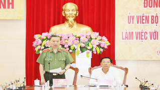 Quảng Ninh đã đoàn kết, dám nghĩ, dám làm, thực hiện toàn diện các nhiệm vụ đề ra