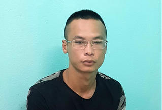 Khống chế nam thanh niên chém bị thương bố mẹ và vợ