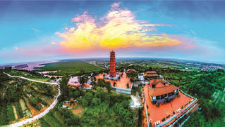 Chiêm ngưỡng loạt hiện vật cổ 1000 năm tuổi nơi ngọn tháp “rồng vàng hạ thế” tại Đồ Sơn