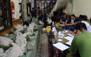 Triệt phá đường dây buôn bán gần 1 tấn pháo nổ trái phép.