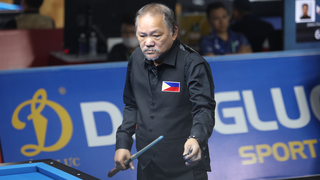 Hàng trăm cổ động viên vây kín huyền thoại Billiard - Efren Reyes