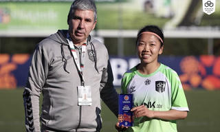 Huỳnh Như nhận giải thưởng lớn tại trận Lank FC – Famalicao