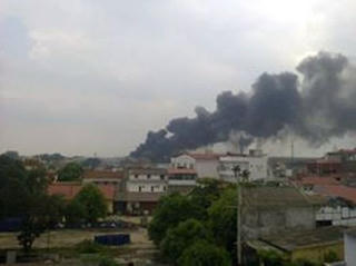 Clip: Đám cháy lớn tại xưởng nhôm ở TP Việt Trì