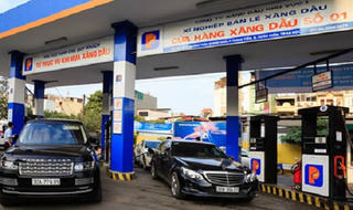 Thêm hai loại xăng không chì mới, giá từ 18.290 đồng/lít