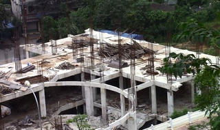 Hòa Bình: Toàn cảnh trụ sở 70 tỷ đồng “đắp chiếu“