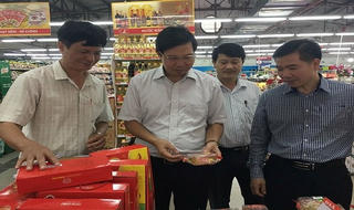 Siêu thị Lan Chi - Sơn Tây: Hàng loạt sai phạm về an toàn thực phẩm