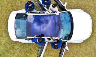 Hyundai và Kia sẽ phát triển công nghệ sạc pin mặt trời trên nóc xe hơi