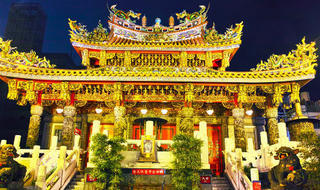 Vị quan được suy tôn là thần linh 