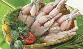 Ếch xào sa tế cay cho ngày mưa