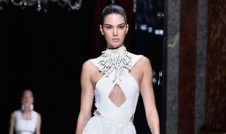 Kendall Jenner được vinh danh 'Biểu tượng thời trang của thập kỷ'