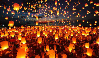Ngắm Chiang Mai rực sáng trong lễ hội Loy Krathong
