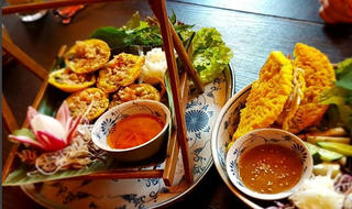 Những món bánh rán thơm lừng cho ngày thu sang đông tới