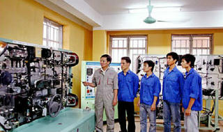 Trường nghề vắng học viên, doanh nghiệp khó tìm nguồn lao động