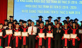 Đề án 12 ngàn tỷ và 9.000 tiến sĩ: Làm sao để tránh đào tạo… 'siêu tốc'?