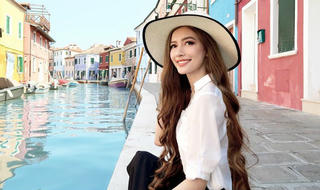 Vì mỗi cô gái sinh ra đã là công chúa