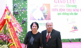 Thầy giáo và cuốn sách “Chữa bệnh bằng Đông y qua những vần thơ”