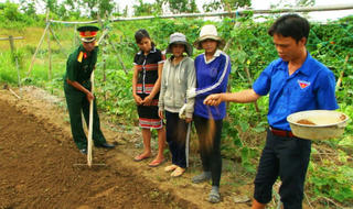 Đề án thí điểm tuyển chọn trí thức trẻ tình nguyện: Cần quan tâm hơn về chế độ, chính sách cho đội viên