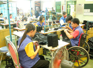 Hơn 1.2 triệu người khuyết tật cần được hỗ trợ dạy nghề