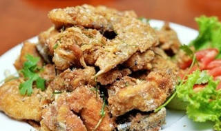 Lạ miệng với mề gà rang muối