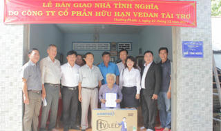 Vedan tặng 2 nhà tình nghĩa cho hộ gia đình chính sách ở Đồng Tháp