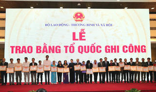 Trao Bằng Tổ quốc ghi công cho thân nhân, gia đình liệt sĩ: Bảy bước đến niềm vui
