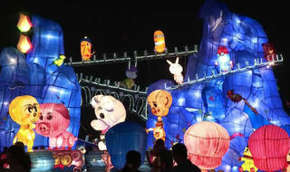 Khắp nơi tưng bừng chào đón năm mới