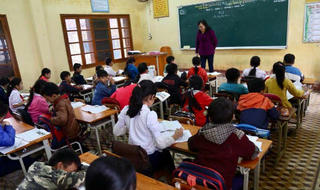 Điểm số và áp lực - 'bóng ma' đè nặng đời học sinh
