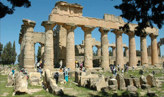 Athens- Thành phố “hiếu khách” nhất châu Âu