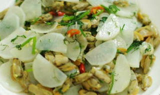 Trùng trục xào su hào ngon cơm 