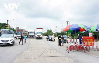Quảng Ninh chỉ đạo xử nghiêm nếu đưa người từ vùng dịch vào địa bàn tỉnh mà tránh kiểm soát