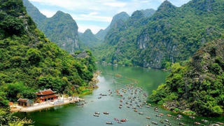 Khu du lịch sinh thái Tràng An, Ninh Bình tạm dừng bán vé tham quan