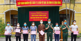 Bàn giao công dân hoàn thành cách ly y tế tập trung đợt 4 tại Trung đoàn 151