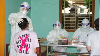 Ninh Bình tiếp nhận, cách ly tập trung 68 công dân Việt Nam trở về từ Mỹ 