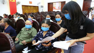 Đối thoại chính sách để tạo nguồn lực giúp người nghèo vươn lên thoát nghèo bền vững