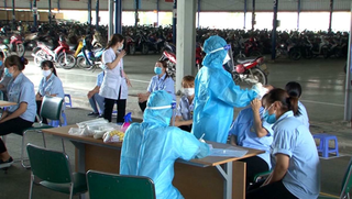 Doanh nghiệp Hà Nam chung tay đẩy lùi dịch bệnh, phát triển sản xuất