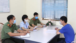Hà Nam: Phạt tiền Facebooker đăng tin sai sự thật, xúc phạm uy tín lực lượng Công an 