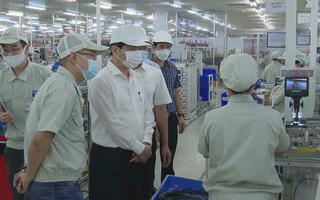 Hà Nam khuyến khích bố trí cho người lao động làm việc luân phiên, làm việc trực tuyến