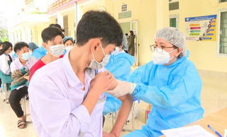 Ninh Bình tổ chức tiêm phòng vaccine Pfizer cho 10.000 trẻ em 
