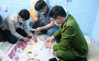 Thái Bình bắt giữ người phụ nữ U70 cầm đầu đường dây ma túy