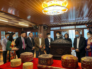 Khai mạc Trưng bày cổ vật “Ninh Bình - Nghìn năm văn hiến” 