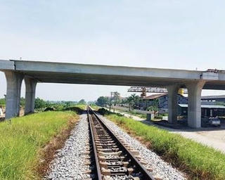 Xây dựng cầu đường bộ vượt đường sắt qua TP Phủ Lý (tỉnh Hà Nam)
