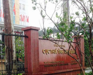 Kẻ đâm cán bộ Cục thuế Ninh Bình ra đầu thú