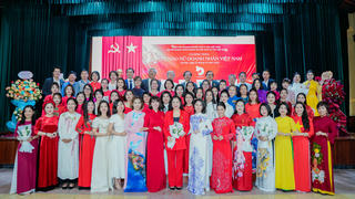 Hội Nữ doanh nhân DNNVV vinh danh 15 nữ doanh nhân tiêu biểu