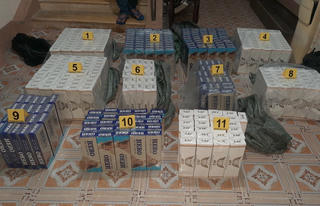 Vĩnh Long: Thu giữ 4.000 bao thuốc lá nhập lậu